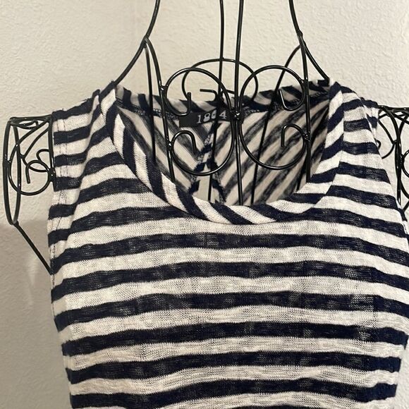 Coin 1804 yes, navy and white striped tank open/split back size M - Picture 3 of 8